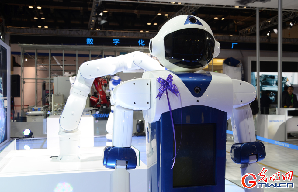 图为“2015世界机器人博览会”展区现场。（光明图片 肖春芳/摄）